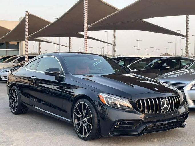 Used Mercedes-Benz C-Class 300 IV (W205), 2.0 l, 2017 in Sharjah by Al Nukhba Al Malakyah Used Cars, Black color. American Specs | AUTO.AE
