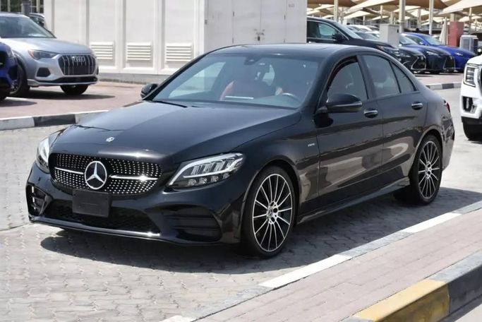 Подержанный Mercedes-Benz C-Class 300 IV (W205) Рестайлинг, 2.0 л, 2019 в Шардже от Alfaris Used Cars Черный цвет. Other | AUTO.AE