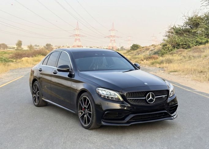 Подержанный Mercedes-Benz C-Class 300 IV (W205) Рестайлинг, 2.0 л, 2019 в Шардже от Wahat Al Sharjah Used Cars Черный цвет. Американская | AUTO.AE | Объявление #239277