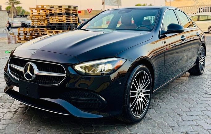 Подержанный Mercedes-Benz C-Class 300 V (W206), 2.0 л, 2024 в Шардже от AHMED ULLA HAJI Черный цвет. Американская | AUTO.AE | Объявление #248848
