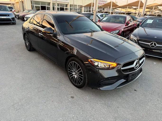 مستعملة Mercedes-Benz C-Class 300 V (W206), 2.0 l, 2022 في في الشارقة من alhadithy motors، اللون رمادي.  | AUTO.AE | إعلان #260835