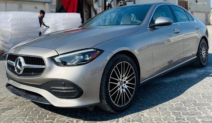مستعملة Mercedes-Benz C-Class 300 V (W206), 2.0 l, 2022 في في الشارقة من AHMED ULLA HAJI، اللون رمادي. المواصفات الأمريكية | AUTO.AE | إعلان #272206