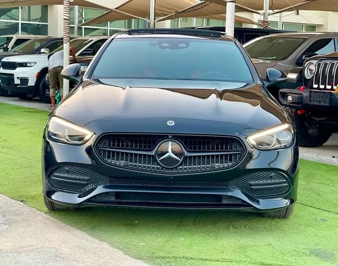 مستعملة Mercedes-Benz C-Class 300 V (W206), 2.0 l, 2024 في في الشارقة من Walid Kahat، اللون أسود. المواصفات الكورية | AUTO.AE | إعلان #273044