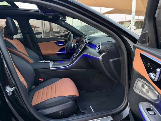 مستعملة Mercedes-Benz C-Class 300 V (W206)، 2.0 لتر، 2024 في الإمارات، الشارقة من Daira Used Cars، اللون أسود. المواصفات الأمريكية | AUTO.AE | إعلان #296155 — صورة 11 من 19