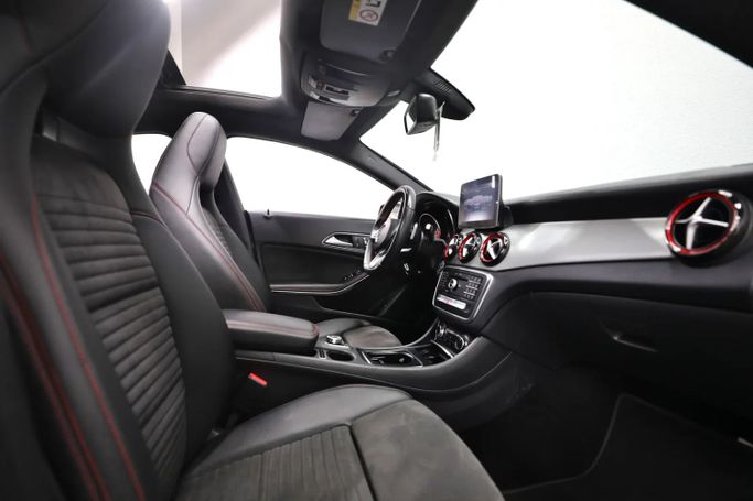 Used Mercedes-Benz CLA 250 I (C117, X117) Facelift, 2.0 l, 2018 in Sharjah by Al Qassem Cars Trading, Black color. GCC Specs | AUTO.AE