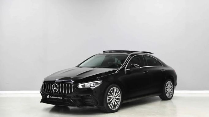 Подержанный Mercedes-Benz CLA 250 II (C118, X118), 2.0 л, 2022 в Шардже от Al Qassem Cars Trading Черный цвет. Американская | AUTO.AE