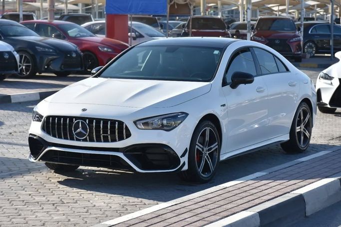 Подержанный Mercedes-Benz CLA 250 II (C118, X118), 2.0 л, 2020 в Шардже от Alfaris Used Cars Белый цвет. Other | AUTO.AE