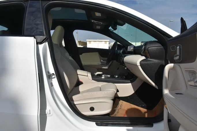 Used Mercedes-Benz CLA 250 II (C118, X118), 2.0 l, 2020 in Sharjah by Alfaris Used Cars, White color. Other | AUTO.AE