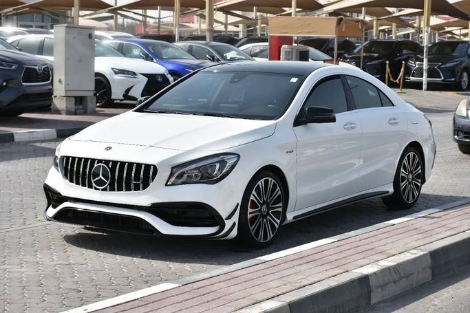 Подержанный Mercedes-Benz CLA 250 I (C117, X117) Рестайлинг, 2.0 л, 2019 в Шардже от Alfaris Used Cars Белый цвет. Other | AUTO.AE