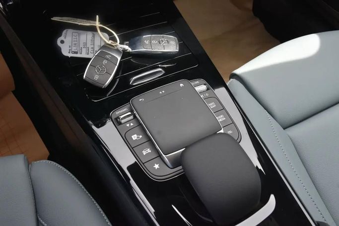 New Mercedes-Benz CLA 200 II (C118, X118) Facelift, 1.3 l, 2023 in Sharjah by Alfaris Used Cars, White color. Other | AUTO.AE