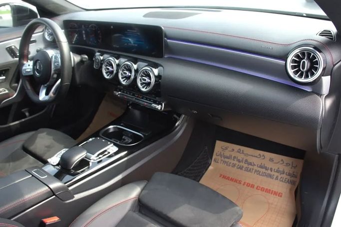 Подержанный Mercedes-Benz CLA 250 II (C118, X118), 2.0 л, 2020 в Шардже от Alfaris Used Cars Белый цвет. Other | AUTO.AE