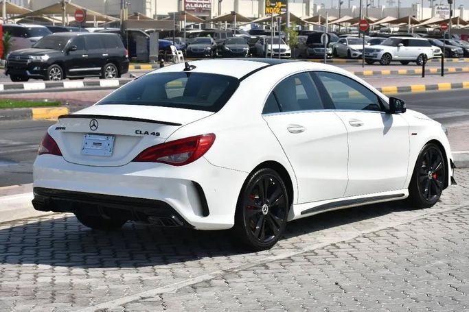 Подержанный Mercedes-Benz CLA 250 I (C117, X117) Рестайлинг, 2.0 л, 2018 в Шардже от Alfaris Used Cars Белый цвет. Other | AUTO.AE