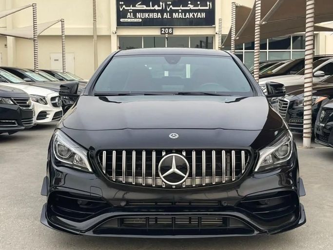 Used Mercedes-Benz CLA 250 I (C117, X117) Facelift, 2.0 l, 2018 in Sharjah by Al Nukhba Al Malakyah Used Cars, Black color. American Specs | AUTO.AE
