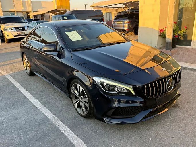 مستعملة Mercedes-Benz CLA 250 I (C117، X117) عملية فيس ليفت I (C117، X117), 2.0 l, 2018 في في الشارقة من alhadithy motors، اللون أزرق داكن. المواصفات الأمريكية | AUTO.AE | إعلان #260817