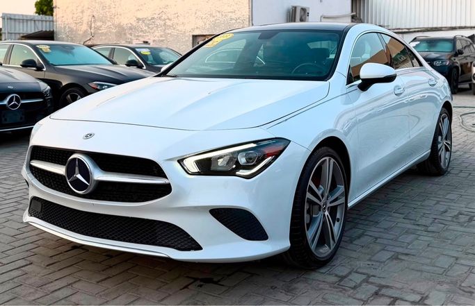 Подержанный Mercedes-Benz CLA 250 II (C118, X118), 2.0 л, 2022 в ОАЭ, Шарджа от AHMED ULLA HAJI Белый цвет. Американская | AUTO.AE | Объявление #275143