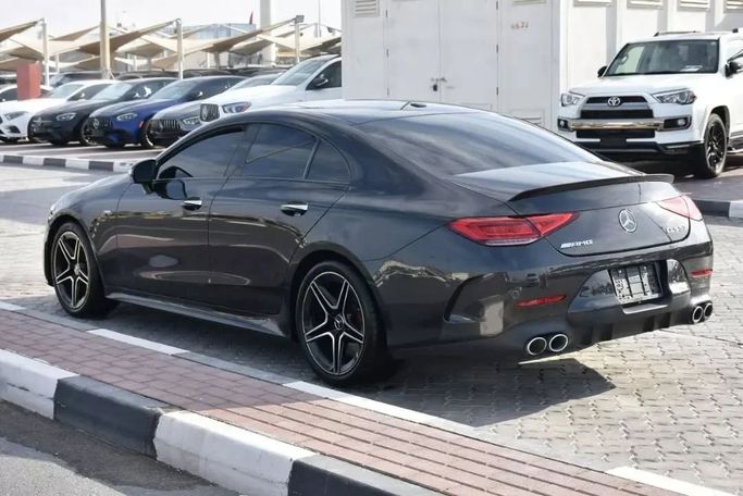 Подержанный Mercedes-Benz CLS AMG 53 AMG III (C257), 3.0 л, 2019 в Шардже от Alfaris Used Cars Серый цвет. Other | AUTO.AE