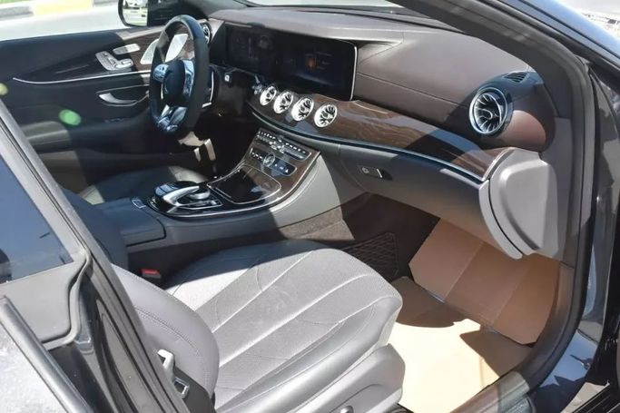 Подержанный Mercedes-Benz CLS AMG 53 AMG III (C257), 3.0 л, 2019 в Шардже от Alfaris Used Cars Коричневый цвет. Other | AUTO.AE