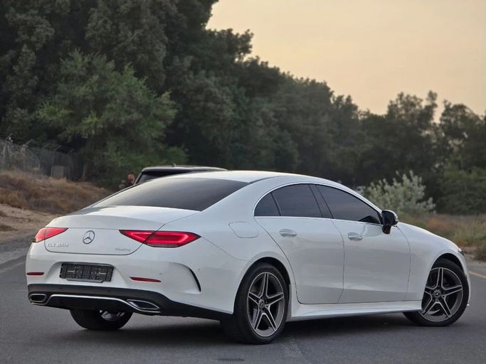 Подержанный Mercedes-Benz CLS 400 III (C257), 2.9 л, 2020 в Шардже от Al Jana Used Cars Белый цвет. Корейская | AUTO.AE