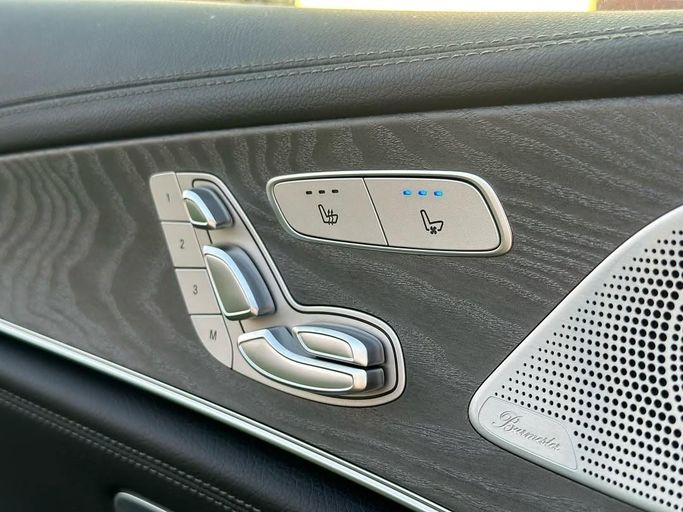 Used Mercedes-Benz CLS 450 III (C257) Facelift, 3.0 l, 2023 in Sharjah by Badar Used Cars, White color.  | AUTO.AE