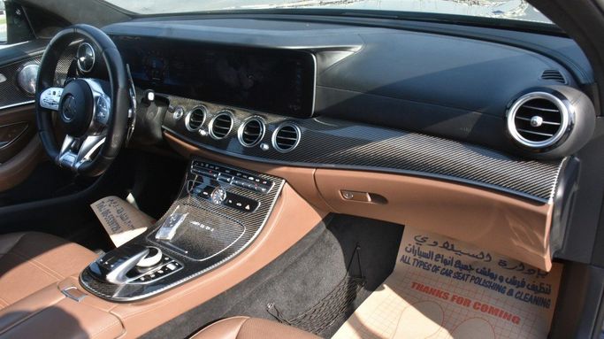 Подержанный Mercedes-Benz E-Class AMG 63 AMG S V (W213), 4.0 л, 2019 в Шардже от Alfaris Used Cars Синий цвет.  | AUTO.AE