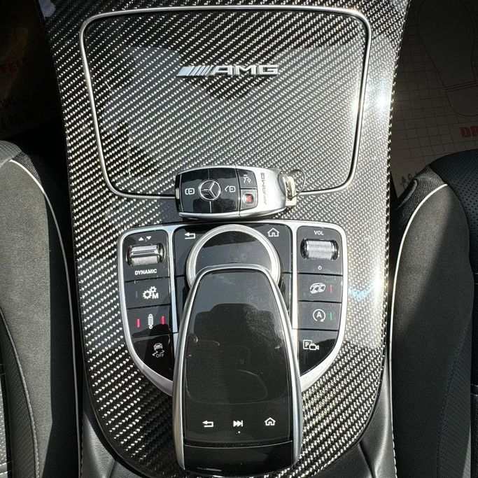 Подержанный Mercedes-Benz E-Class AMG 63 AMG S V (W213) Рестайлинг, 4.0 л, 2020 в Шардже от Alfaris Used Cars Черный цвет.  | AUTO.AE