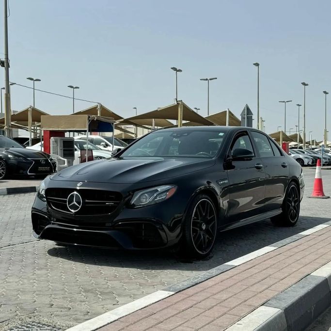 Подержанный Mercedes-Benz E-Class AMG 63 AMG S V (W213), 4.0 л, 2020 в Шардже от Alfaris Used Cars Черный цвет. Other | AUTO.AE