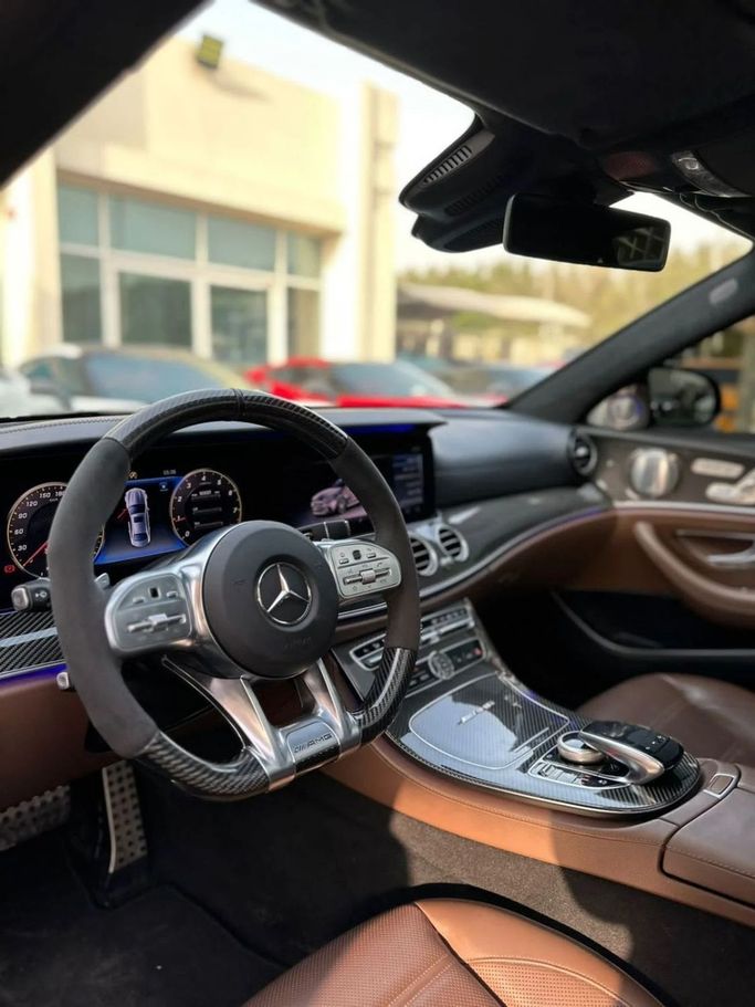 Used Mercedes-Benz E-Class AMG 63 AMG S V (W213), 4.0 l, 2017 in Sharjah by Noor Al Seyoh Used Cars, Grey color. GCC Specs | AUTO.AE