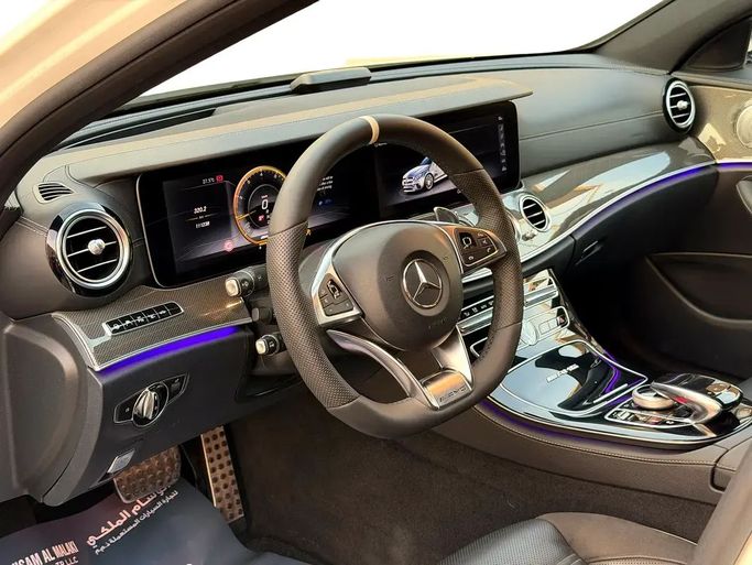 Used Mercedes-Benz E-Class AMG 63 AMG S V (W213), 4.0 l, 2018 in Sharjah by Al Wisam Al Malaki Used Cars, White color. Japanese Specs | AUTO.AE