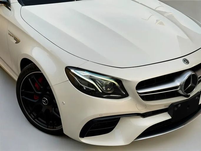 Used Mercedes-Benz E-Class AMG 63 AMG S V (W213), 4.0 l, 2018 in Sharjah by Al Wisam Al Malaki Used Cars, White color. Japanese Specs | AUTO.AE
