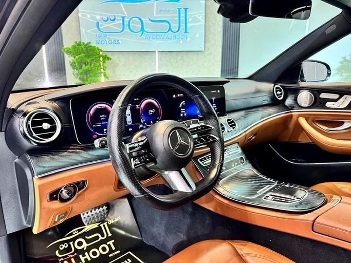 Used Mercedes-Benz E-Class 300 V (W213, S213, C238) Facelift, 2.0 l, 2022 in Sharjah by Ayoon Alhoot Motors, Black color. GCC Specs | AUTO.AE