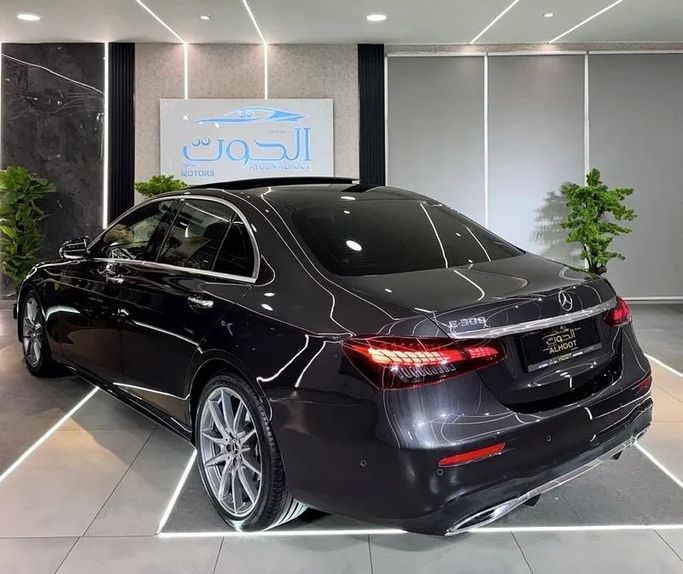 Used Mercedes-Benz E-Class 300 V (W213, S213, C238) Facelift, 2.0 l, 2022 in Sharjah by Ayoon Alhoot Motors, Black color. GCC Specs | AUTO.AE