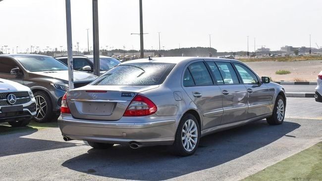 Used Mercedes-Benz E-Class 500 III (W211, S211) Facelift, 5.0 l, 2009 in Sharjah by Alnujoom Al Malakiah Used Cars, Golden color. GCC Specs | AUTO.AE