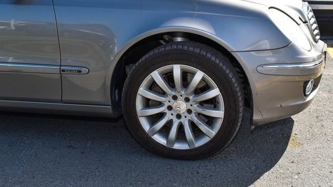 Used Mercedes-Benz E-Class 500 III (W211, S211) Facelift, 5.0 l, 2009 in Sharjah by Alnujoom Al Malakiah Used Cars, Golden color. GCC Specs | AUTO.AE