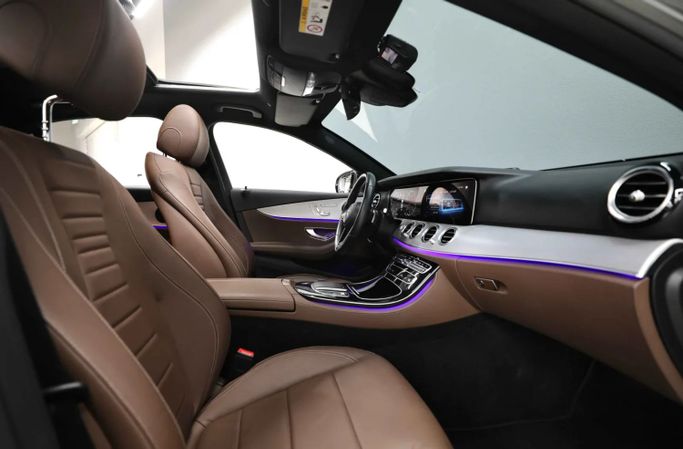 Used Mercedes-Benz E-Class 250 V (W213, S213, C238), 2.0 l, 2021 in Sharjah by Al Qassem Cars Trading, Silver color. Korean Specs | AUTO.AE