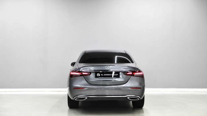 Used Mercedes-Benz E-Class 250 V (W213, S213, C238), 2.0 l, 2021 in Sharjah by Al Qassem Cars Trading, Silver color. Korean Specs | AUTO.AE