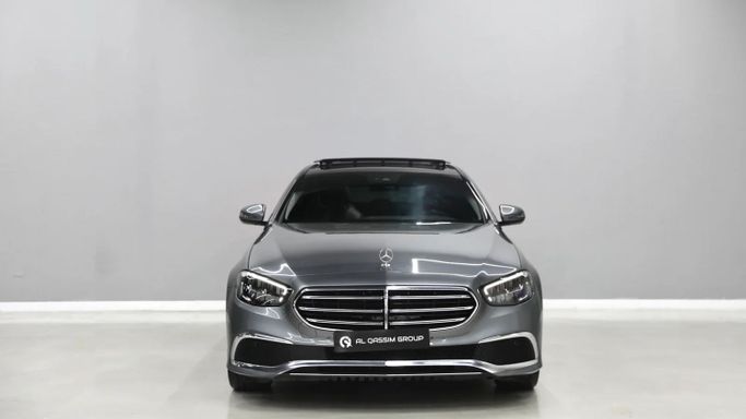 Used Mercedes-Benz E-Class 300 V (W213, S213, C238), 2.0 l, 2021 in Sharjah by Al Qassem Cars Trading, Grey color. GCC Specs | AUTO.AE