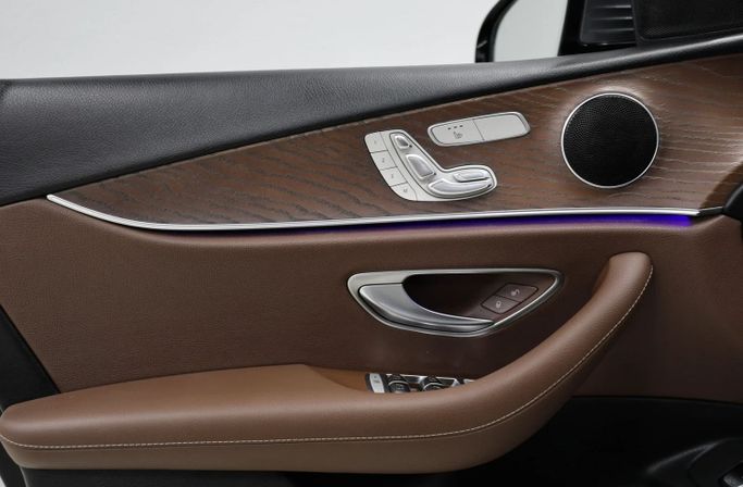 Used Mercedes-Benz E-Class 300 V (W213, S213, C238), 2.0 l, 2021 in Sharjah by Al Qassem Cars Trading, Grey color. GCC Specs | AUTO.AE