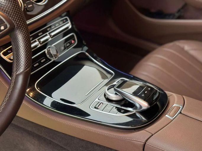 Used Mercedes-Benz E-Class 200 V (W213, S213, C238), 2.0 l, 2018 in Sharjah by Nour Alnukhba Motors, Grey color. GCC Specs | AUTO.AE