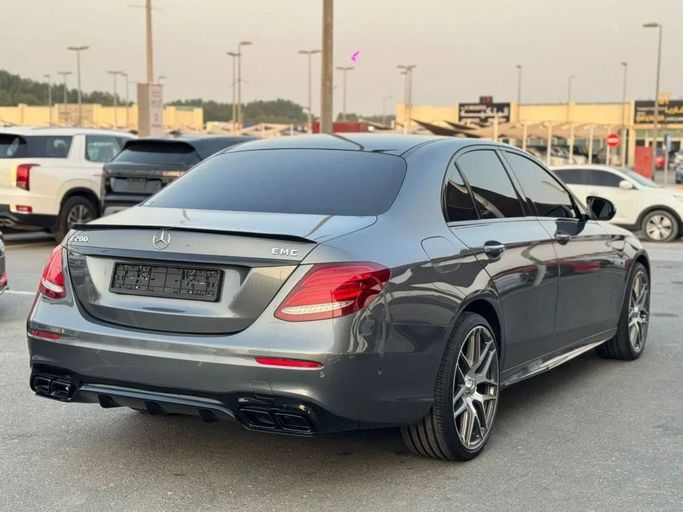 Used Mercedes-Benz E-Class 200 V (W213, S213, C238), 2.0 l, 2018 in Sharjah by Nour Alnukhba Motors, Grey color. GCC Specs | AUTO.AE