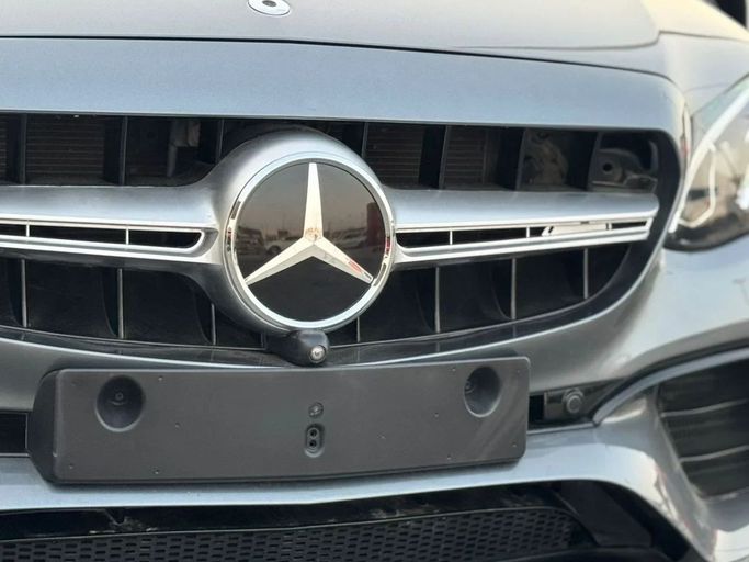 Used Mercedes-Benz E-Class 200 V (W213, S213, C238), 2.0 l, 2018 in Sharjah by Nour Alnukhba Motors, Grey color. GCC Specs | AUTO.AE