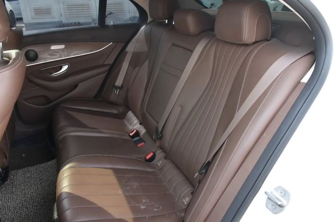Used Mercedes-Benz E-Class 350 d V (W213, S213, C238), 2.9 l, 2017 in Sharjah by Alfaris Used Cars, White color.  | AUTO.AE