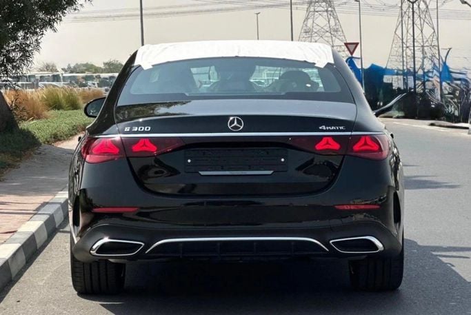 Новый Mercedes-Benz E-Class 300 VI (W214, S214), 2.0 л, 2025 в Шардже от Alfaris Used Cars Черный цвет. Other | AUTO.AE