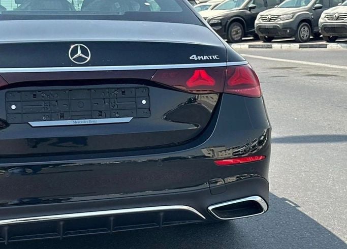 Новый Mercedes-Benz E-Class 300 VI (W214, S214), 2.0 л, 2025 в Шардже от Alfaris Used Cars Черный цвет. Other | AUTO.AE