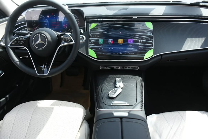 Новый Mercedes-Benz E-Class 200 VI (W214, S214), 2.0 л, 2025 в Шардже от Alfaris Used Cars Черный цвет. Other | AUTO.AE