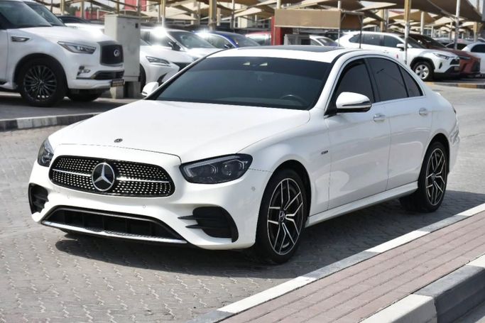 Used Mercedes-Benz E-Class 220 d V (W213, S213, C238), 1.9 l, 2017 in Sharjah by Alfaris Used Cars, White color. Other | AUTO.AE