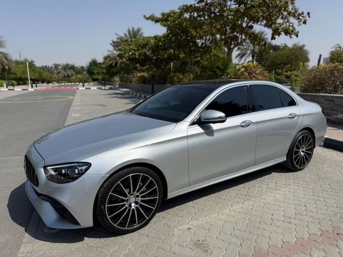 Used Mercedes-Benz E-Class 450 V (W213, S213, C238) Facelift, 3.0 l, 2020 in Sharjah by Alnawras Cars, Silver color.  | AUTO.AE