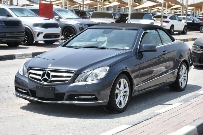 Подержанный Mercedes-Benz E-Class 350 IV (W212, S212, C207), 3.5 л, 2011 в Шардже от Alfaris Used Cars Серый цвет. Other | AUTO.AE