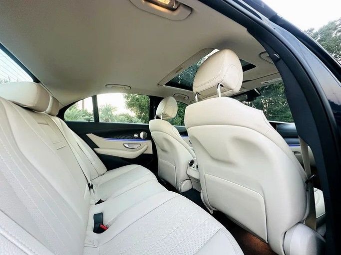 Подержанный Mercedes-Benz E-Class 350 V (W213, S213, C238) Рестайлинг, 2.0 л, 2022 в Шардже от Taj Al Sultan Used Cars Синий цвет. Other | AUTO.AE