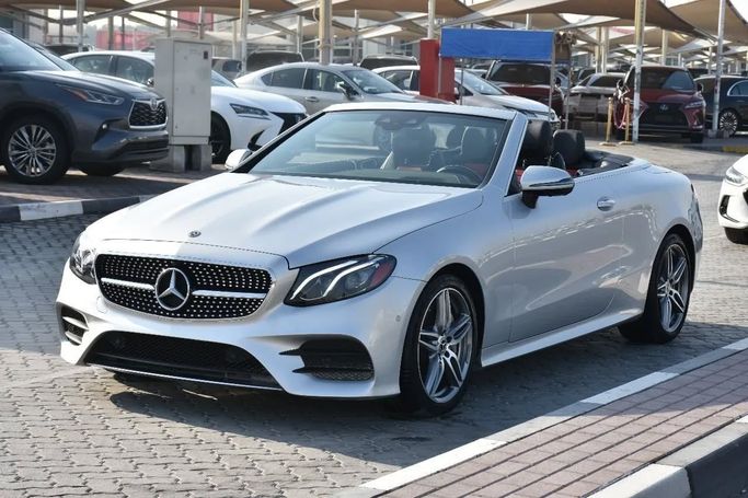 Подержанный Mercedes-Benz E-Class 450 V (W213, S213, C238), 3.0 л, 2020 в Шардже от Alfaris Used Cars Серебристый цвет. Other | AUTO.AE