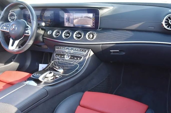 Подержанный Mercedes-Benz E-Class 450 V (W213, S213, C238), 3.0 л, 2020 в Шардже от Alfaris Used Cars Серебристый цвет. Other | AUTO.AE